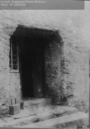 Picture of Manor house doorway, Fore Street