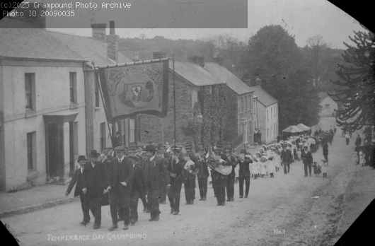Picture of Temperance Day procession