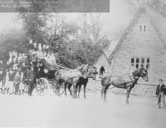 Picture of Mr Soloman's horse bus