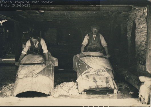 Picture of Jack and Cyril Allen at Croggon's Tannery