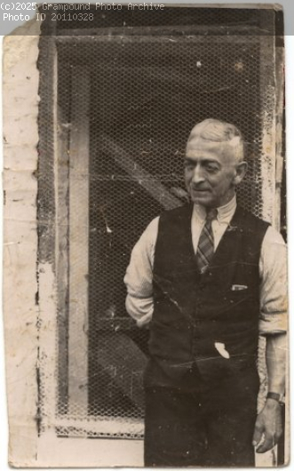 Picture of Leonard Spry