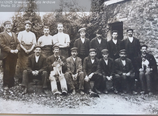 Picture of A group of tannery workers