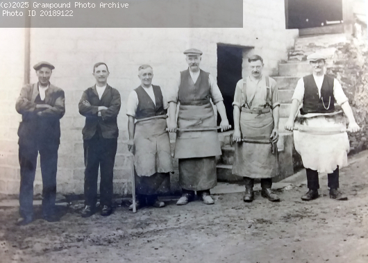 Picture of Tannery workers